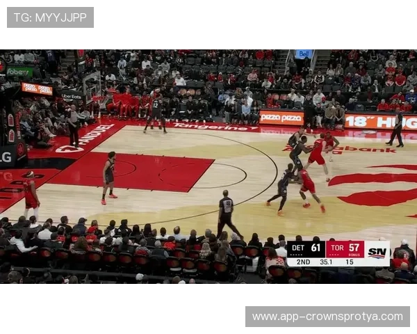 加里·特伦特三分出手提升35%拉开防守空间助猛龙进攻转换