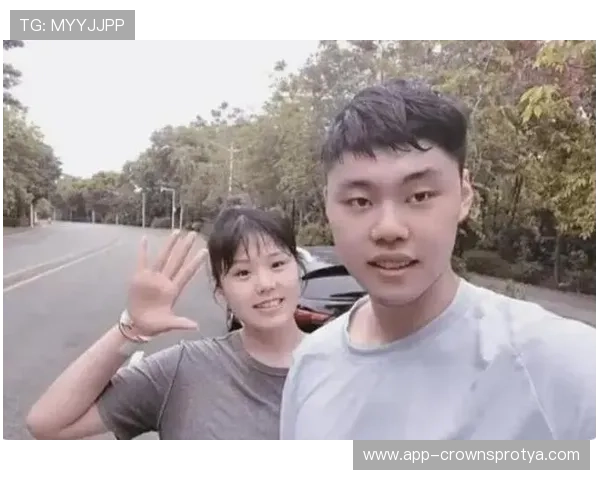 李月汝居然能一边打球一边养娃？这生活谁顶得住啊！