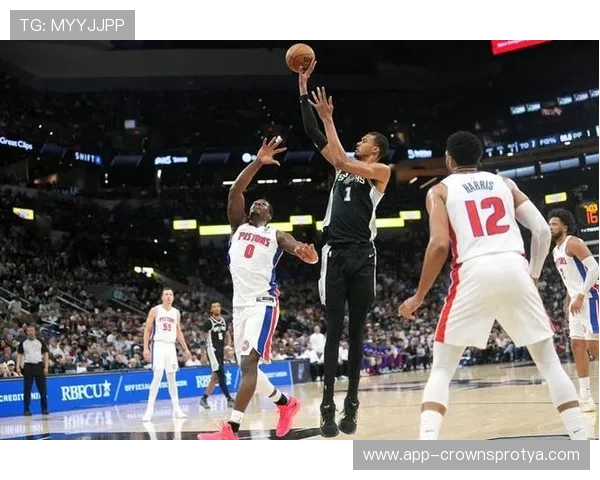 维克托·文班亚马篮下单打效率提升显著拉开内线威胁差距