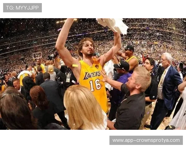 加索尔利用掩护配合提升内线效率 改变湖人攻防节奏