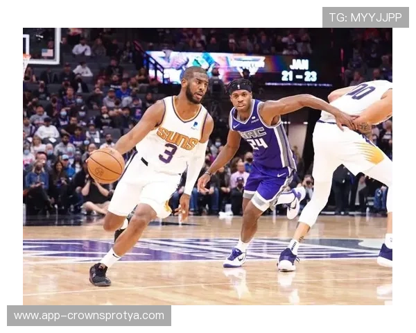 格林挡拆拉开空间对比季前打法提升防守效率